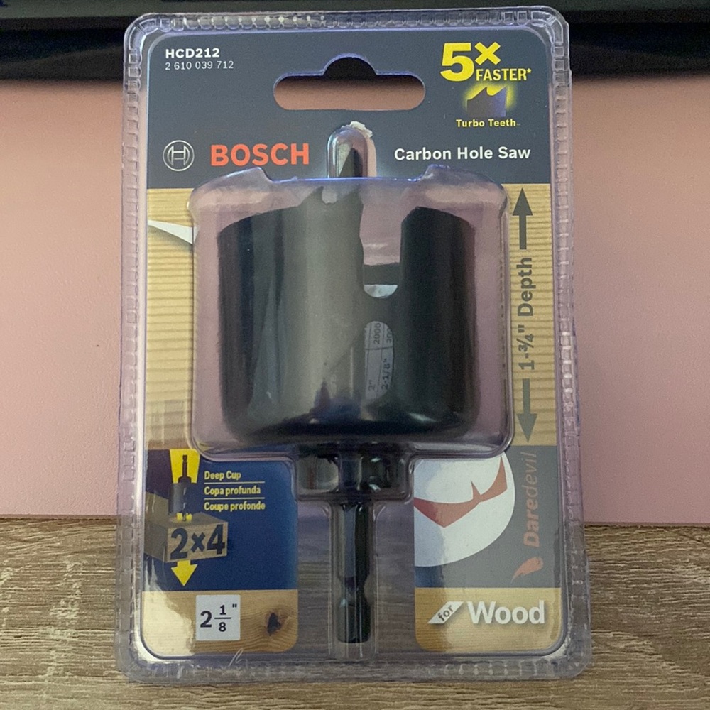 NWT BOSCH HCD212 2-1/8 In. Daredevil Wood Hole Saw with Arbor